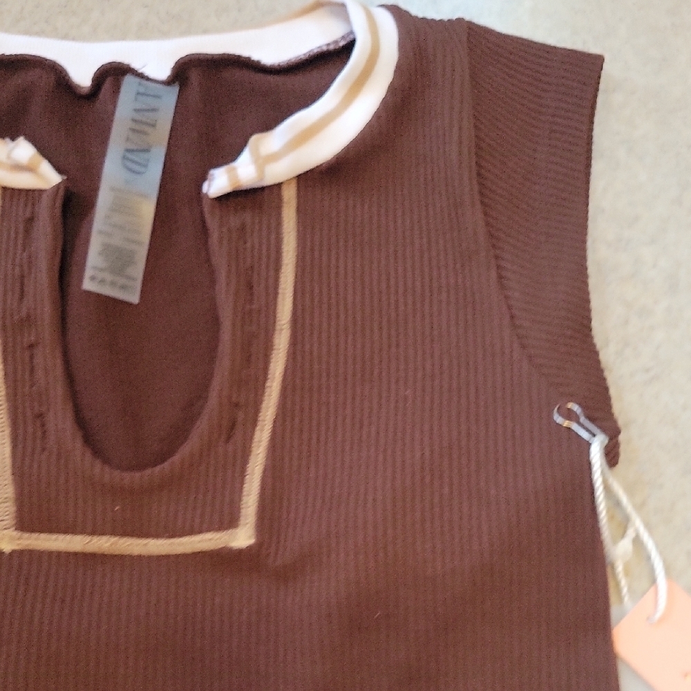 ANWND Chocolate Ribbed Crop Top Size M/L - Picture 4 of 9